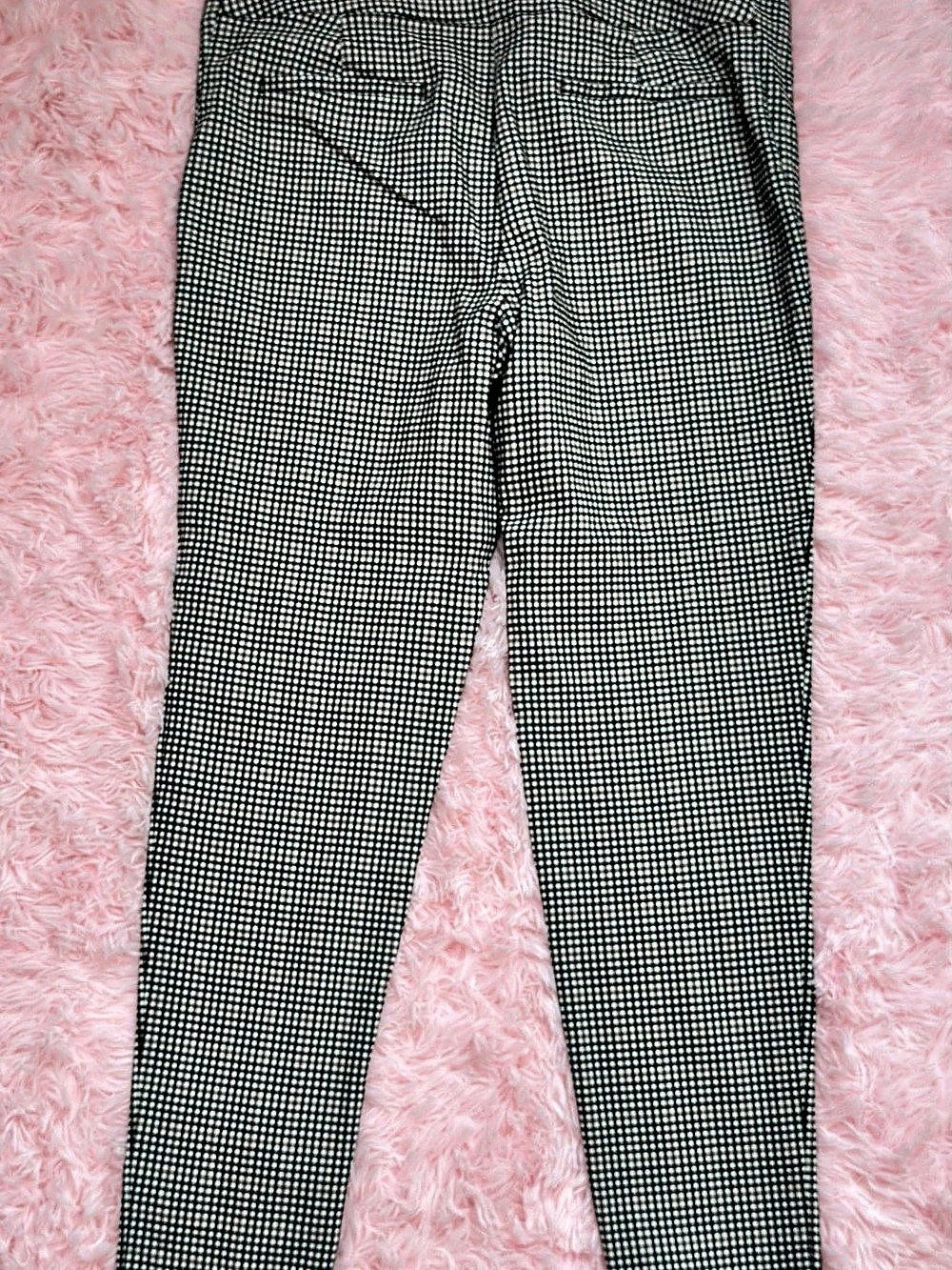 Maurices Women's Checkered Skinny Pants Black & White XL Like New - Picture 2 of 4